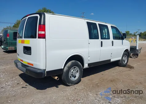 2018 Chevrolet Express 2500 Work Van из США, поврежденный, VIN 1GCWGAFP8J1201334
